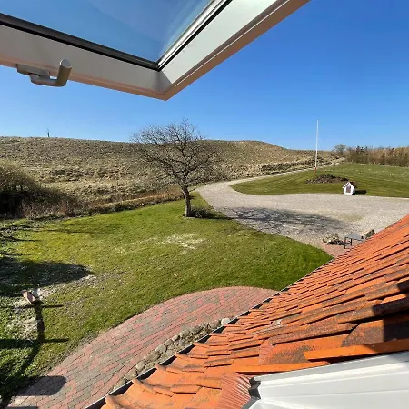Gl Praestegaard I Naturskonne Omgivelser Lemvig