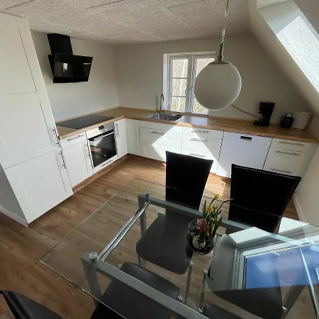 Gl Praestegaard I Naturskonne Omgivelser Apartament