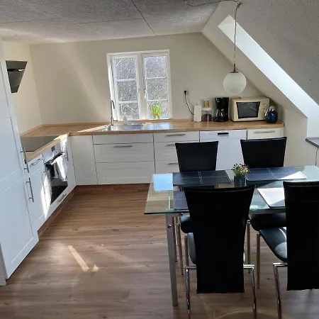Gl Praestegaard I Naturskonne Omgivelser Apartament